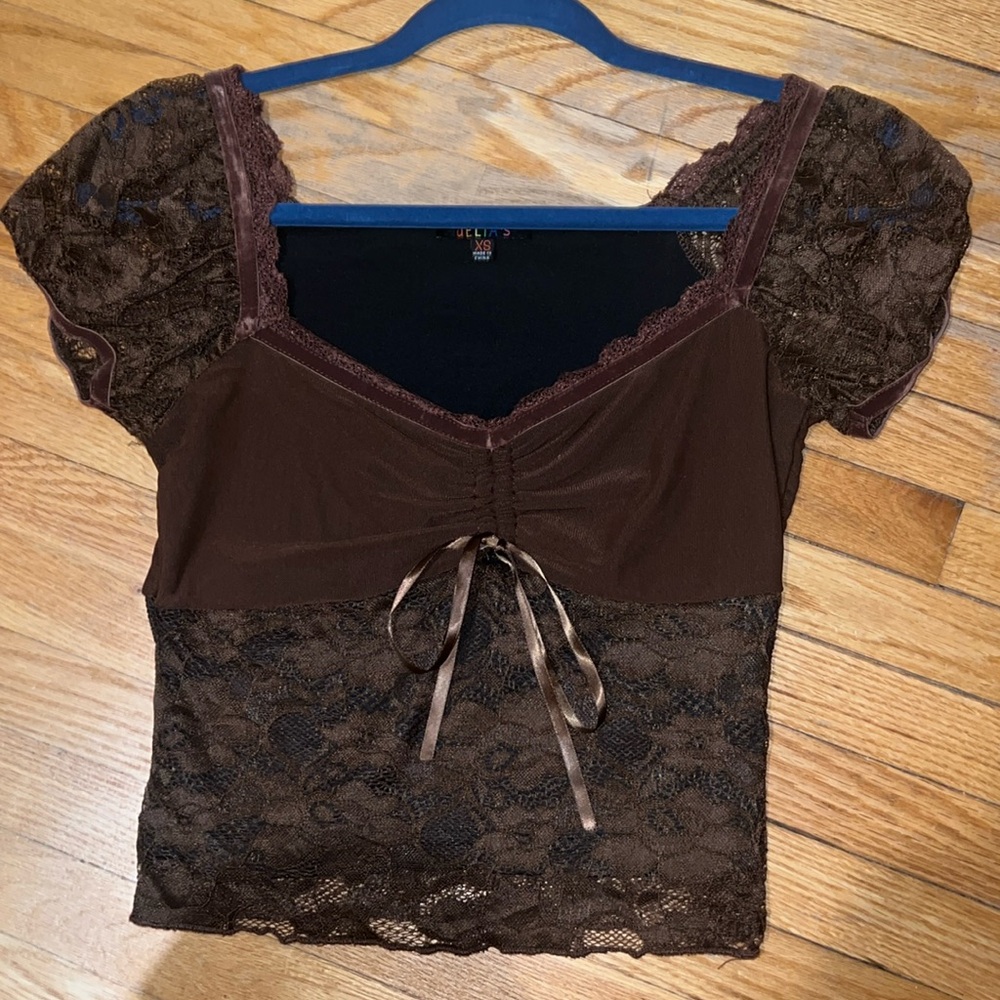 Delia’s CROSS-COUNTRY TRIP CROP TOP - BROWN. Brand new, great condition.